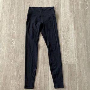 Black Lululemon leggings